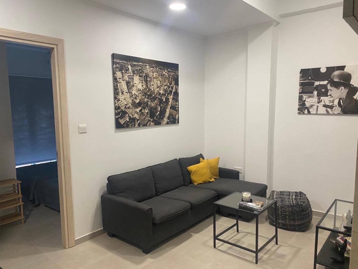 Modern City Center Apartment Saripolou 2 Limassol Ngoại thất bức ảnh