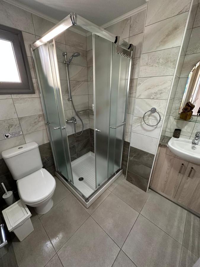 Modern City Center Apartment Saripolou 2 Limassol Ngoại thất bức ảnh